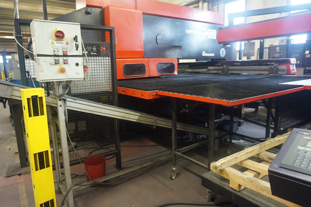 AMADA Schiavi Vipros 368 King  1997